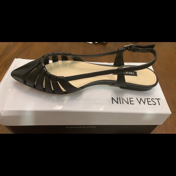 Women’s shoes - Picture 2 of 3